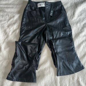 AFRM Revolve Leather Pants

Women- Size 27

High waisted, long